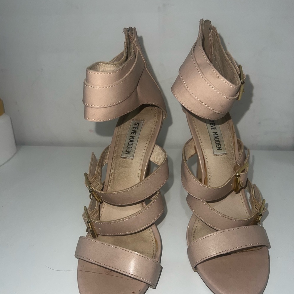 Steve Madden Tan Stiletto Heels Elegant Design